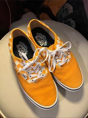 Vans Mustard and White Checkerboard Lace-Up Sneakers Comfy Cush